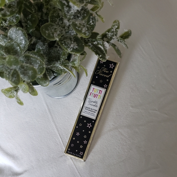 SALE! TOO FACED TWINKLE TWINKLE LIQUID EYESHADOW - Picture 4 of 4